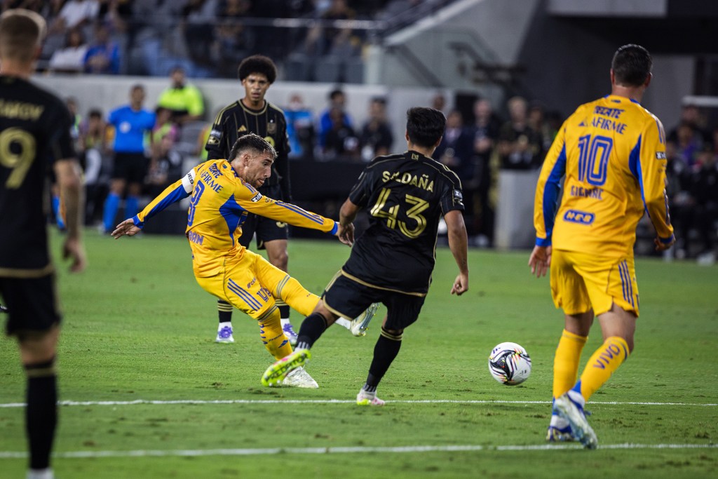 LAFC-TIGERS-SLM-World-News-199A3858